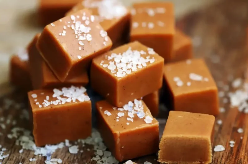 Receita de Quadradinho de Doce de Leite de Cortar Macio