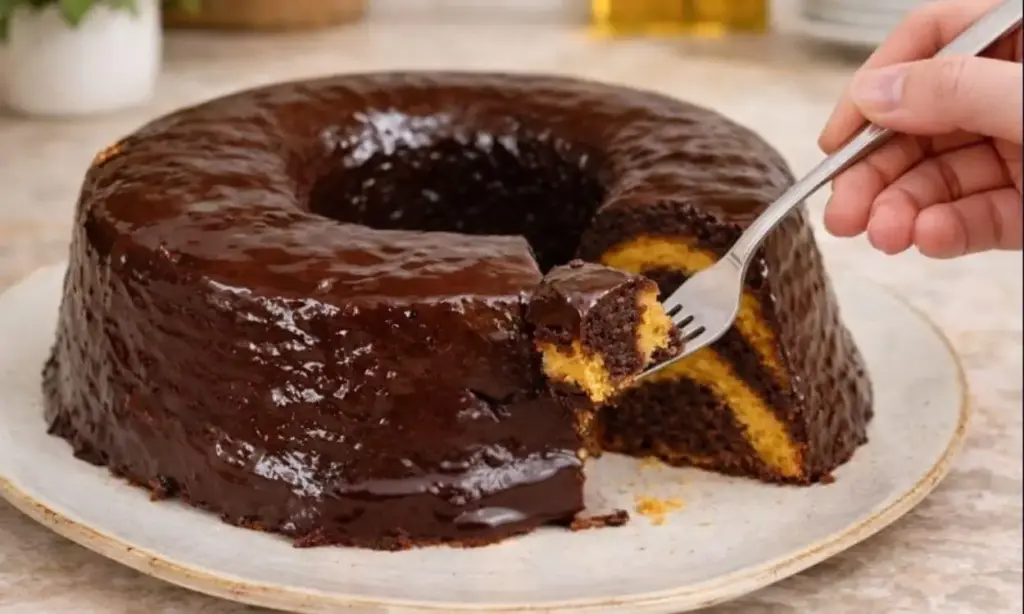 bolo-mesclado-de-chocolate-e-cenoura